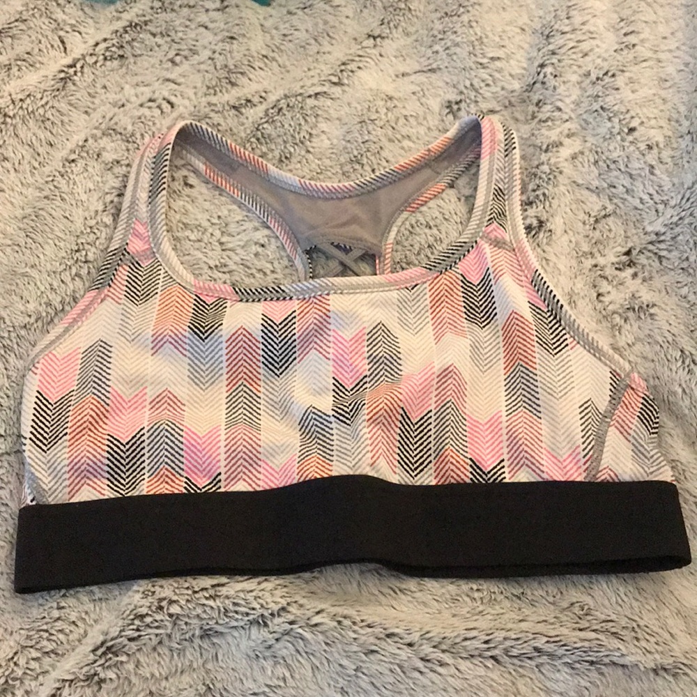 Victoria’s Secret criss cross sports bra size M